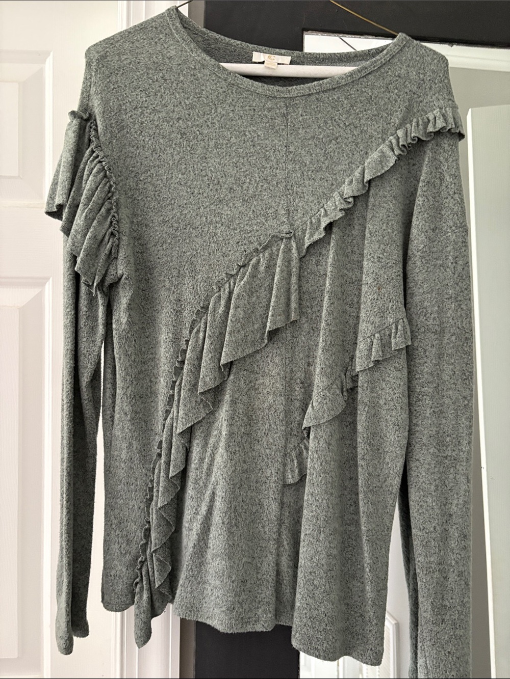 C Gray Ruffle-Trim Long Sleeve top